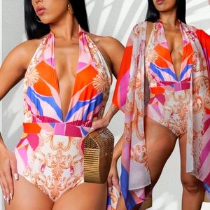 Beautiful Swimsuit set Available in S-M-L
